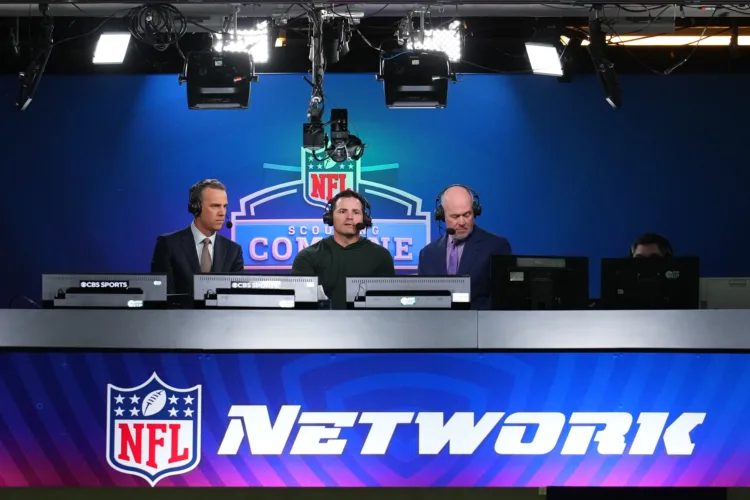 ESPN starts layoffs tied to NFL Network acquisition, memo says